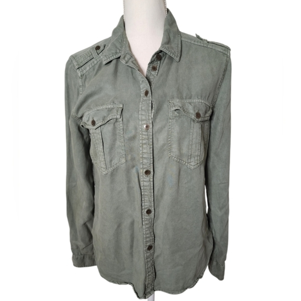 American eagle boyfriend fit button‎ up green top